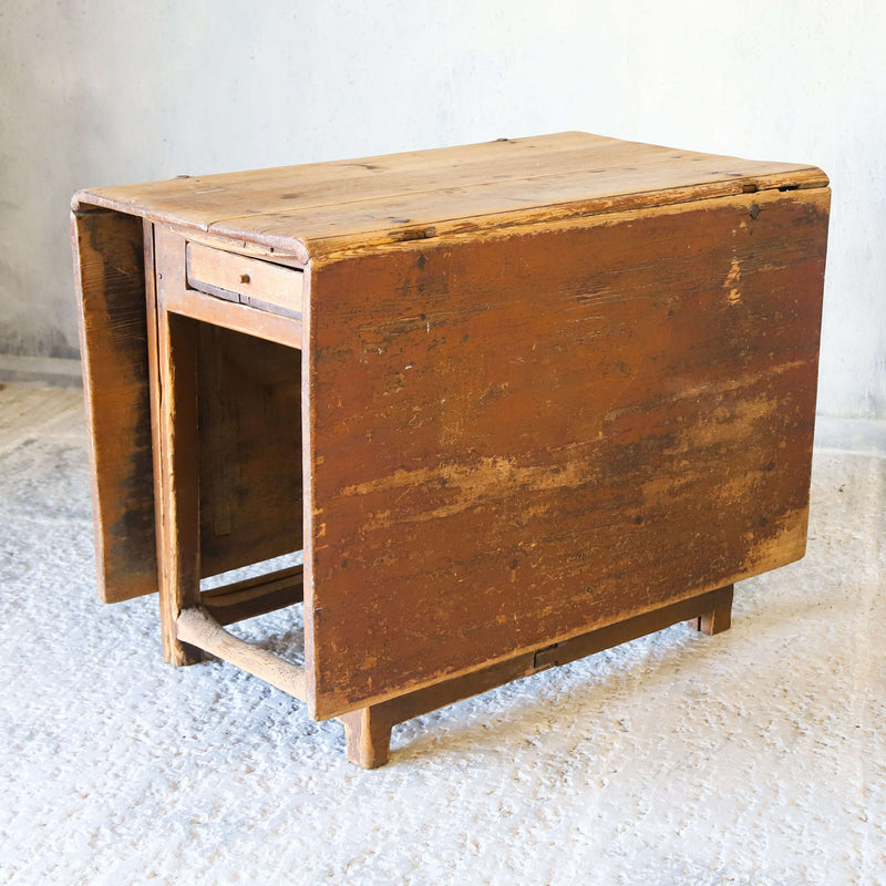 18th century Swedish slag board table